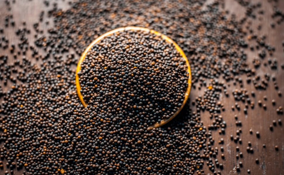 Beneficios de la mostaza negra en grano.